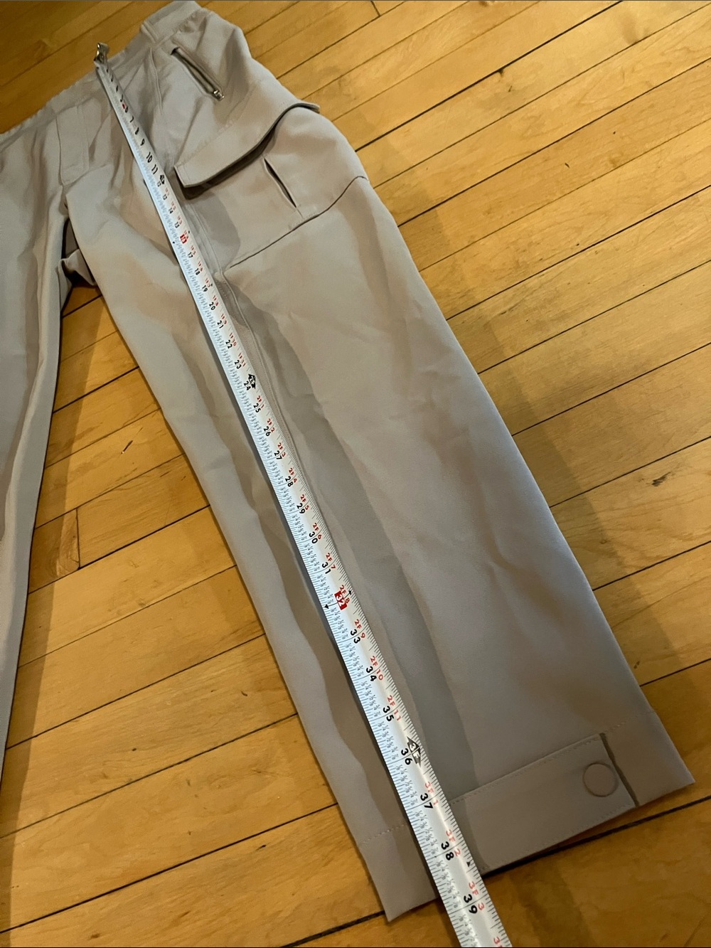 Athleta Endless Cargo Pants in Taupe Brown Size 12 Tapered Athleisure Relaxed - Picture 11 of 15